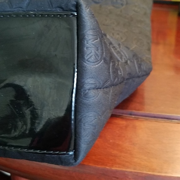 Michael Kors black signature tote - Picture 5 of 6